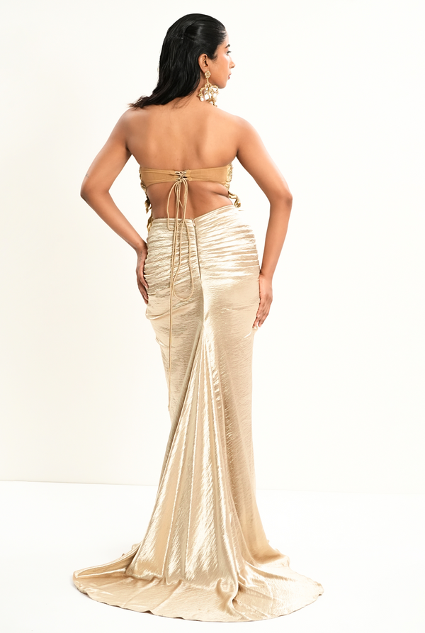 Gold Etched | Gold drape with cape